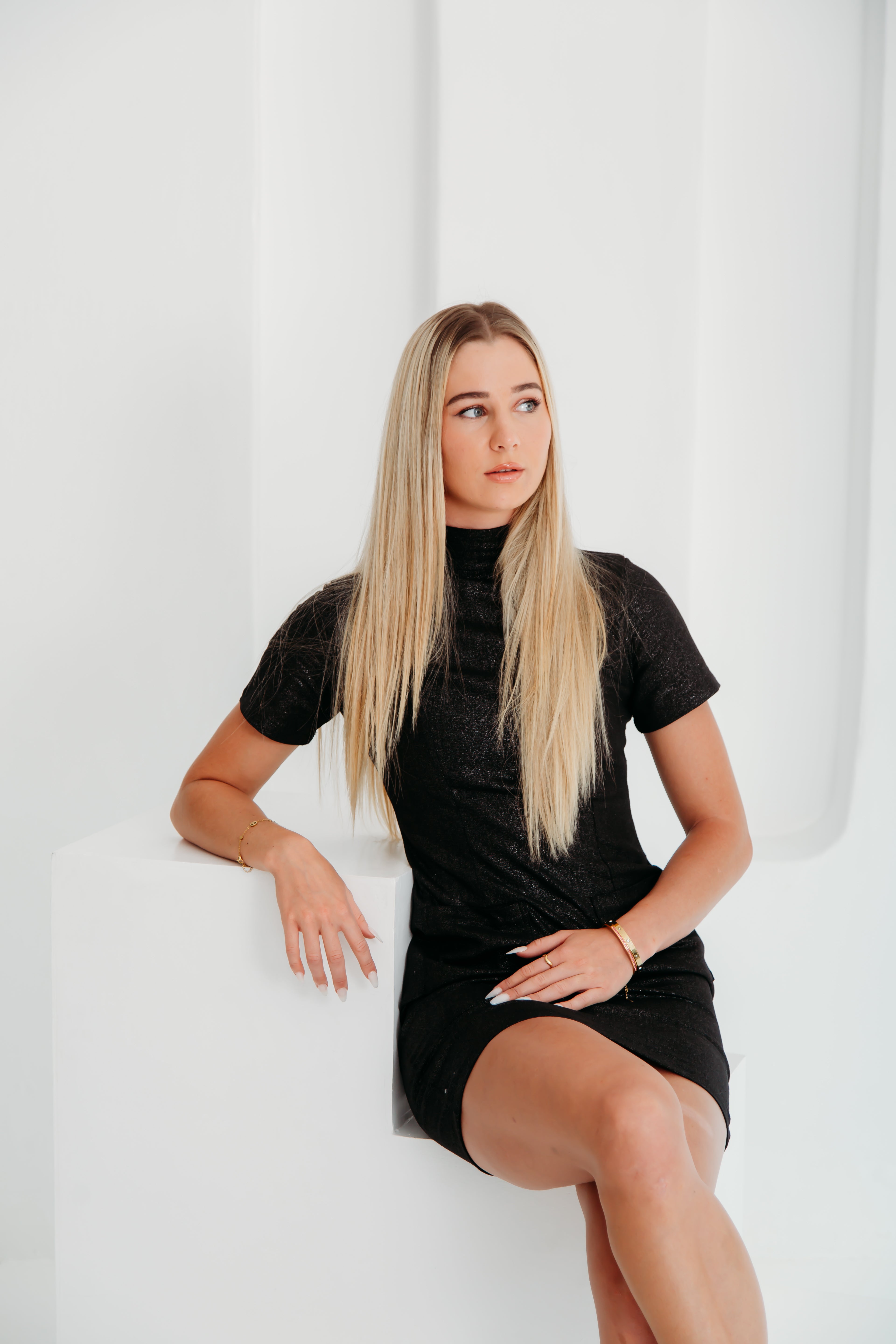 Evelyn in Black